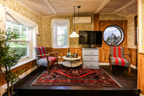 Locally Decorated Daylesford 3 Bedroom Cottage